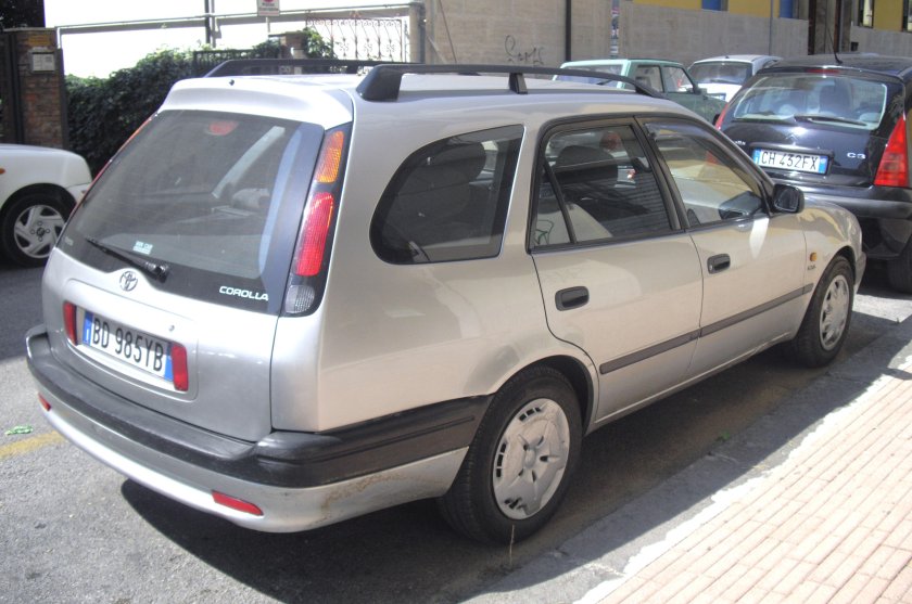 Toyota Corolla 110 универсал