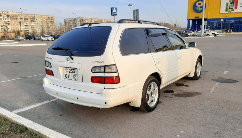 Тойота Королла универсал 1999 года