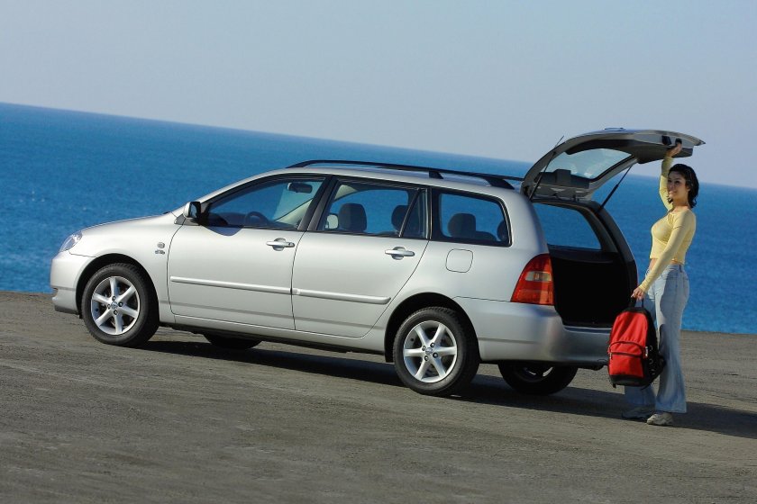 Toyota Corolla 2005 универсал