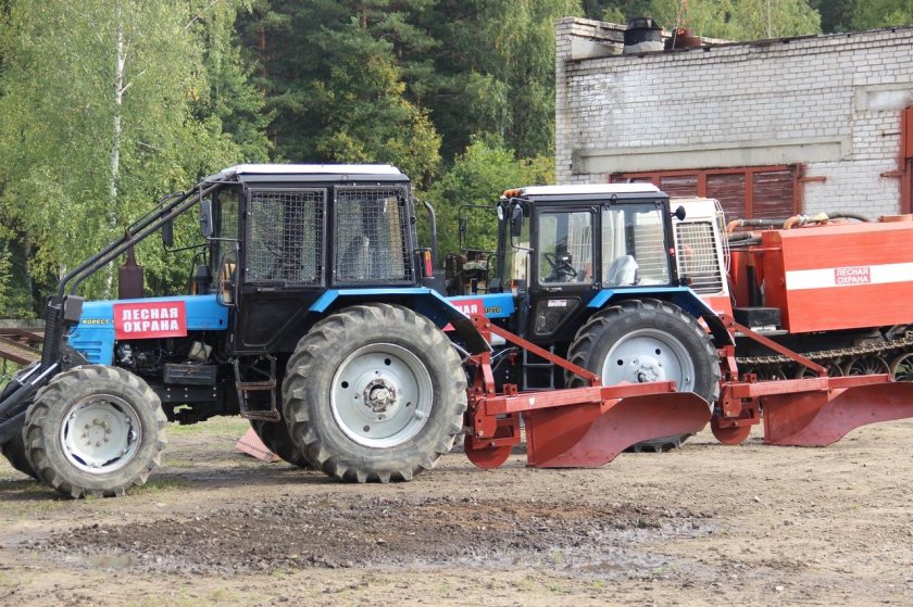 Трактор рубеж 4000 лесопожарный
