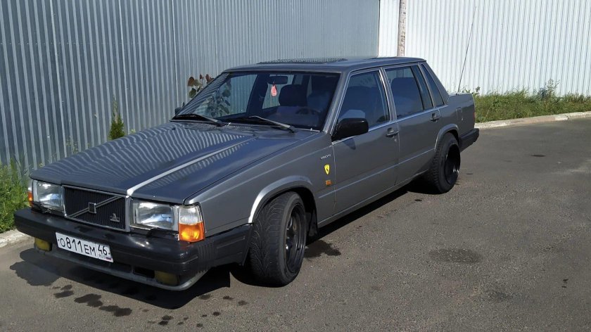 Volvo 740 2.3