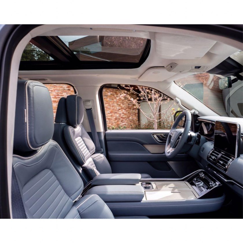 Lincoln Navigator 2022 салон