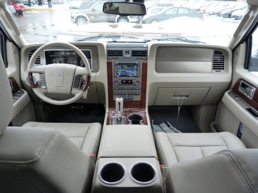 Линкольн навигатор 2004 салон