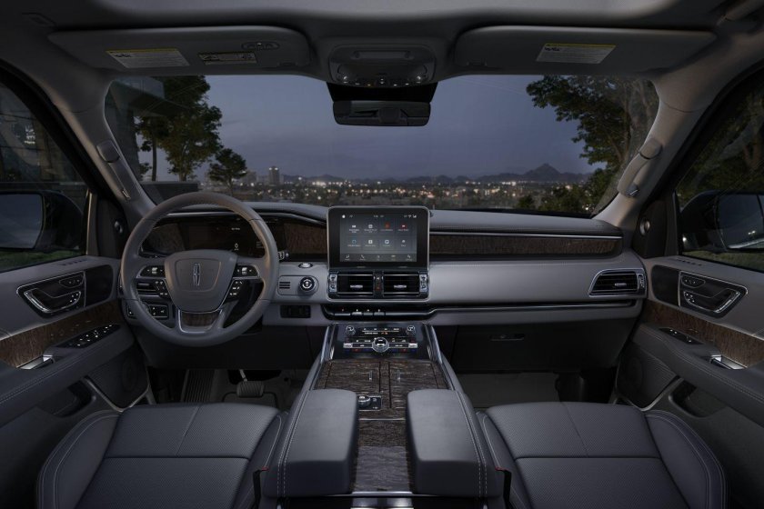 Lincoln navigator 2023 interior