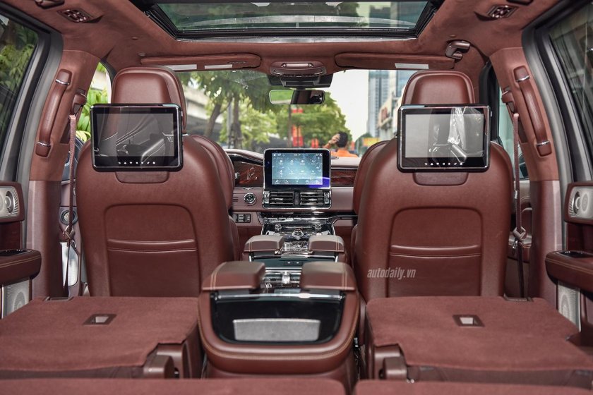 Линкольн навигатор 2018 салон