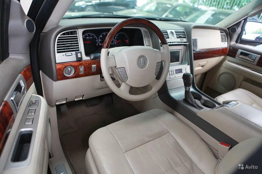 Линкольн навигатор 2004 салон
