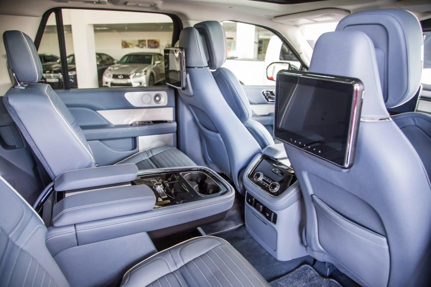 Lincoln Navigator 2020 салон