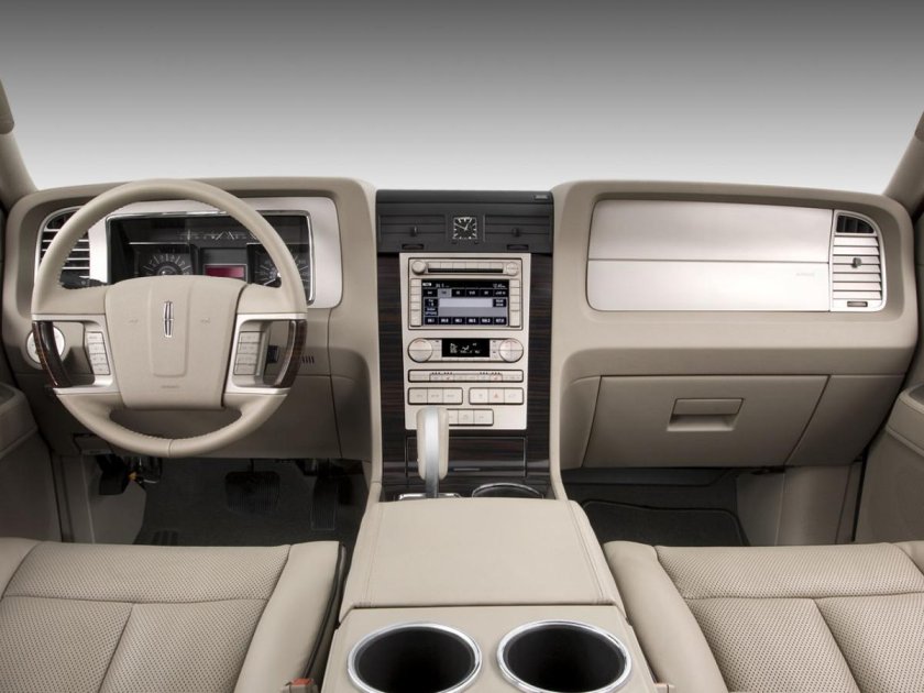 Lincoln Navigator 3