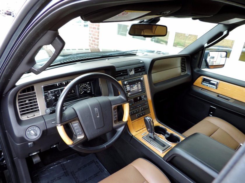Lincoln Navigator 2013