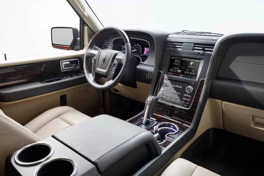 Lincoln Navigator 2015