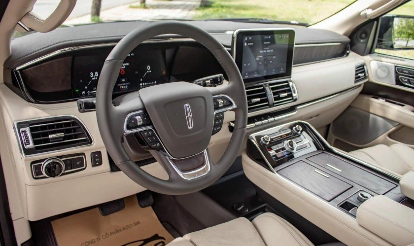 Lincoln Navigator 2021