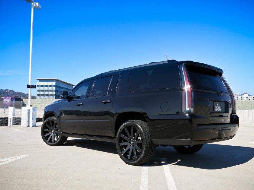 Cadillac Escalade r24