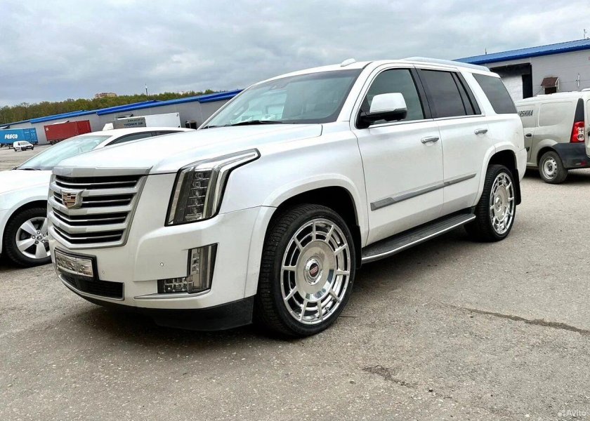 Cadillac escalade iv