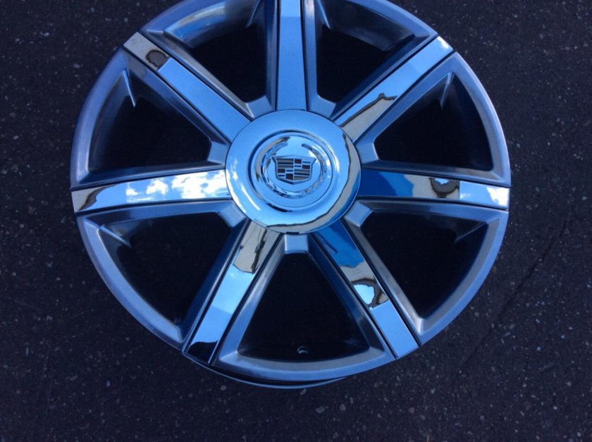 Диски Кадиллак Эскалейд r22