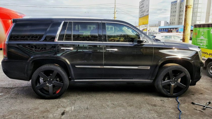 Cadillac escalade 24 wheels