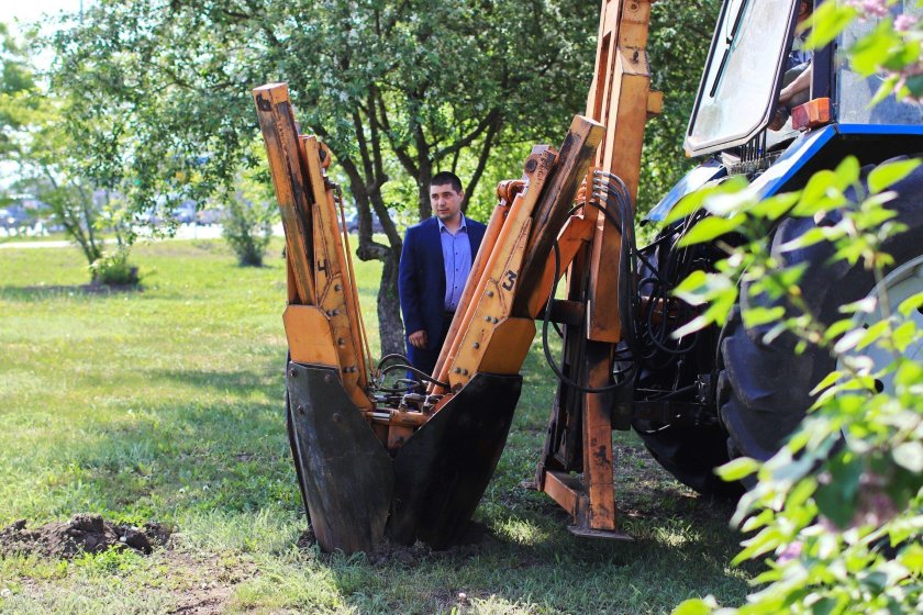 Машина для посадки деревьев