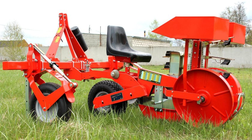 Лесопосадочная машина ЛМД-81