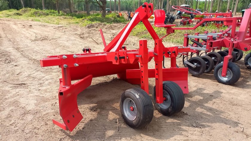 Японский грядообразователь