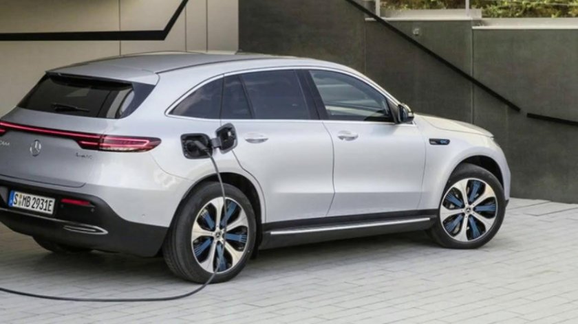 Mercedes benz eqc 400