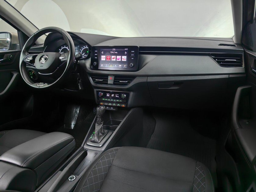 Шкода рапид 2021 комплектация актив