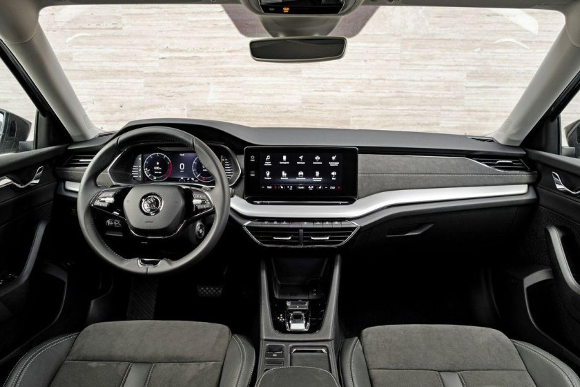 Škoda Octavia 2022 салон