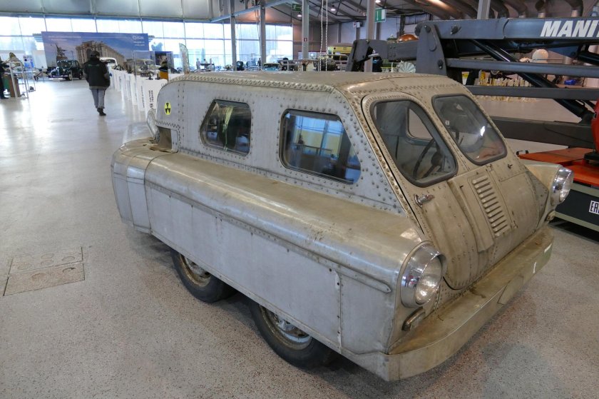 Автомобиль-амфибию «Арго».