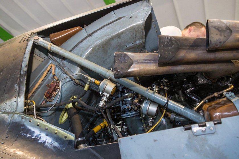 Ил-2 выхлопные патрубки