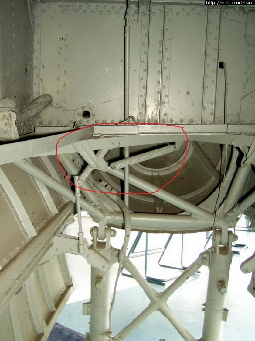 Ил-2 шасси стойки