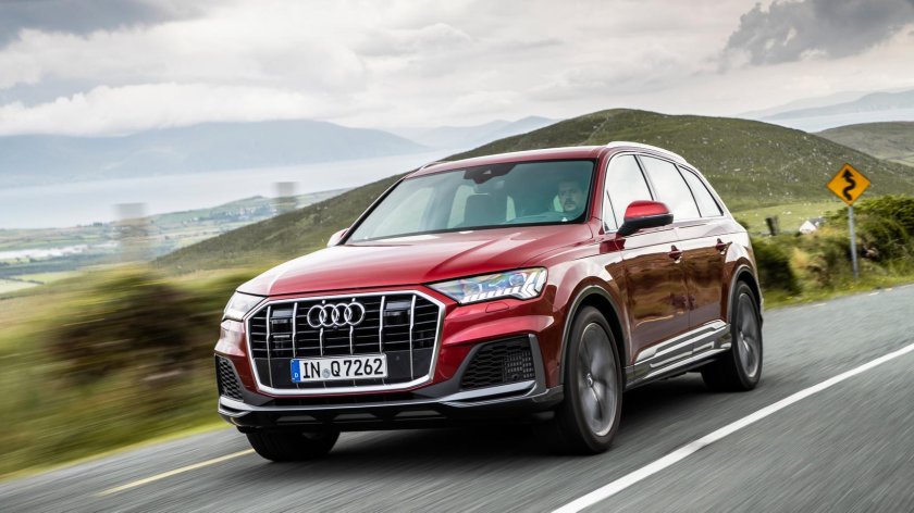 Ауди q7 2022