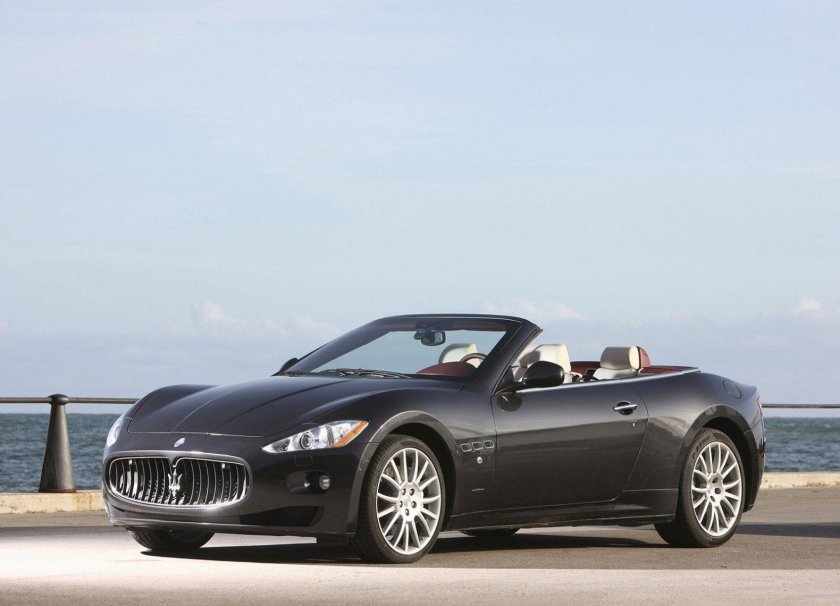 Maserati GRANCABRIO 2023