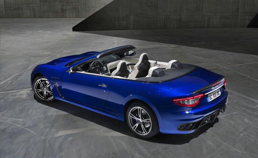 Maserati GRANCABRIO MC 2015