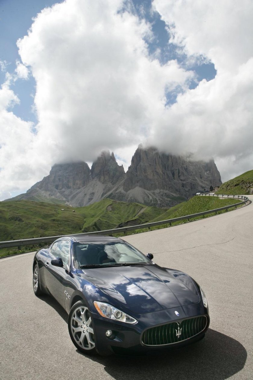 Мазератти Грант Туризмо