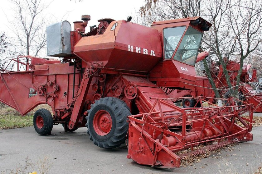 Комбайн Нива СК 5