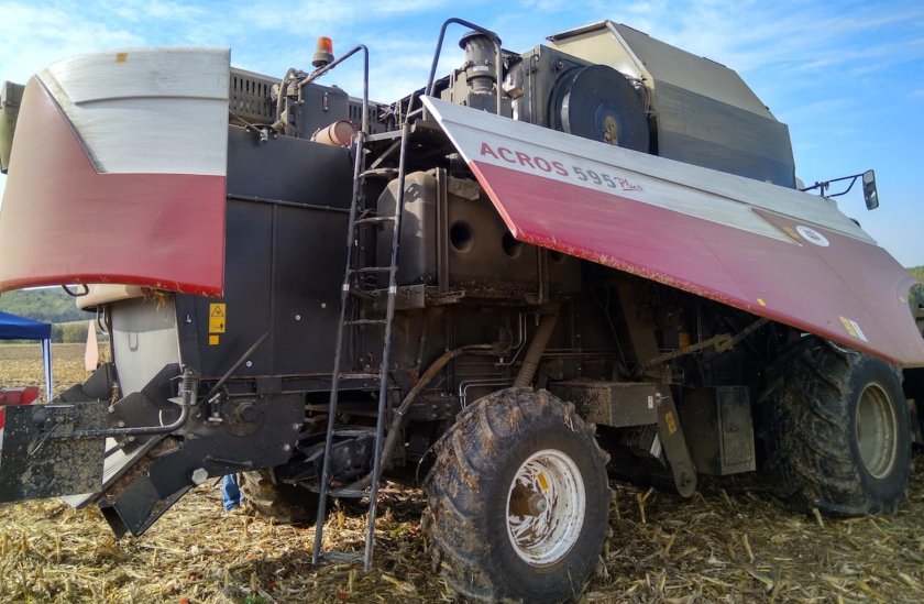 Комбайн Акрос 530