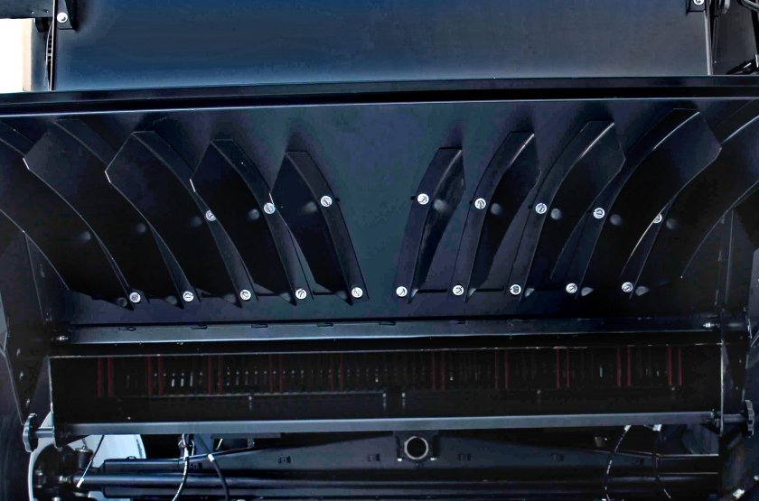 Комбайн Акрос 585 измельчитель