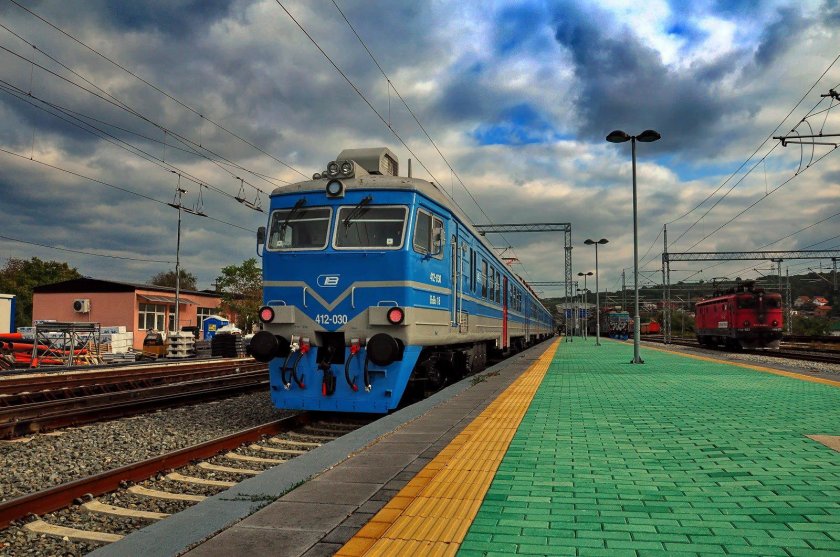 Эр31 электропоезд