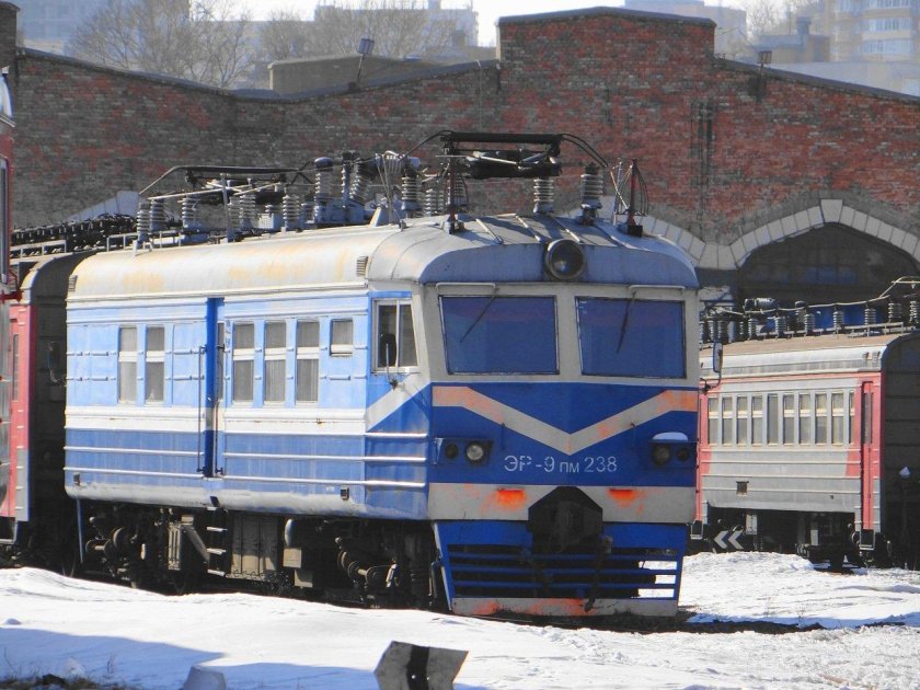 Эр9пм электромотриса