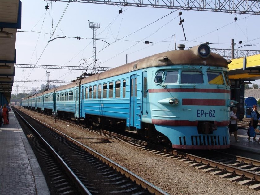 Эр1 электропоезд