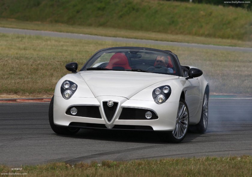 Alfa Romeo 8c