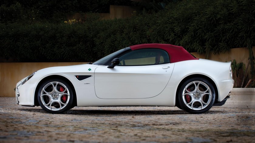 Alfa romeo 8 c spider