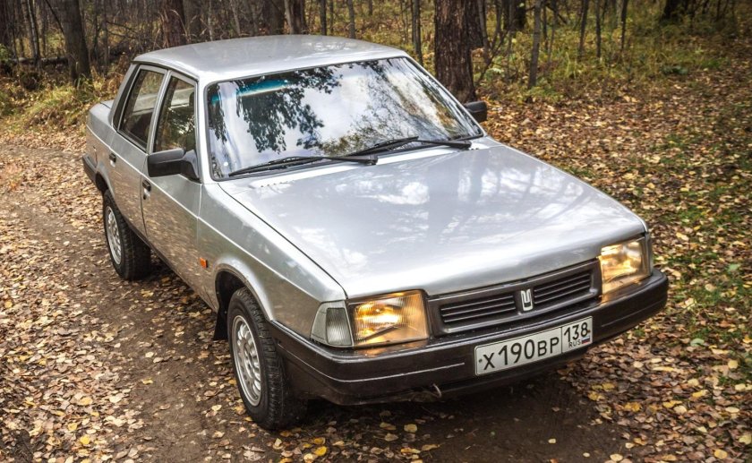 АЗЛК-2142 «Москвич»