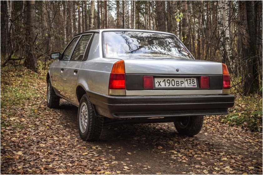 АЗЛК-2142 «Москвич»