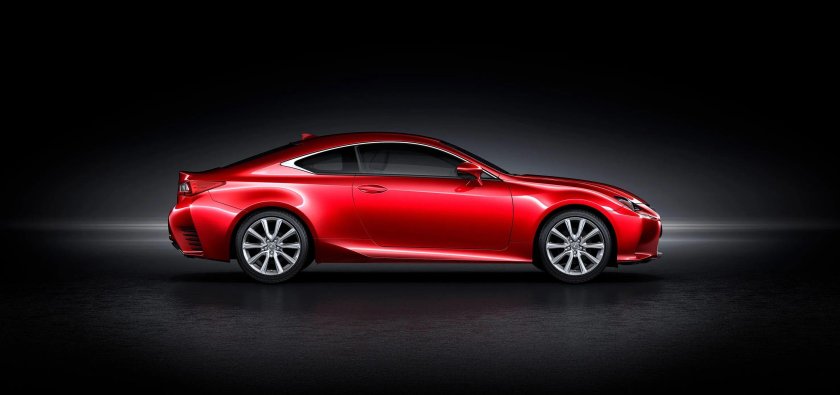 Lexus RC 200t Side