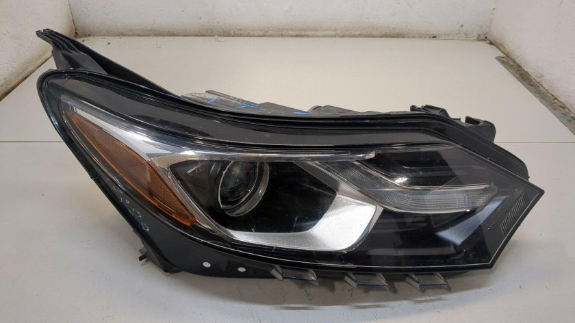 Фара передняя