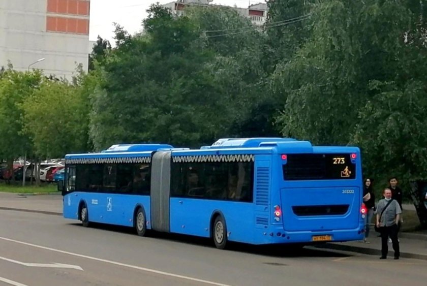 Автобус особо большой вместимости