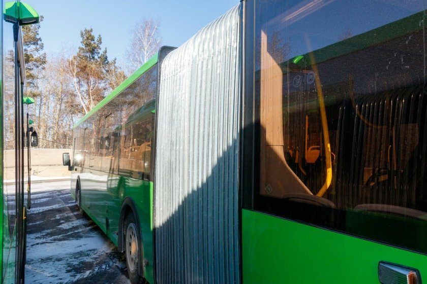 Автобус особо большой вместимости