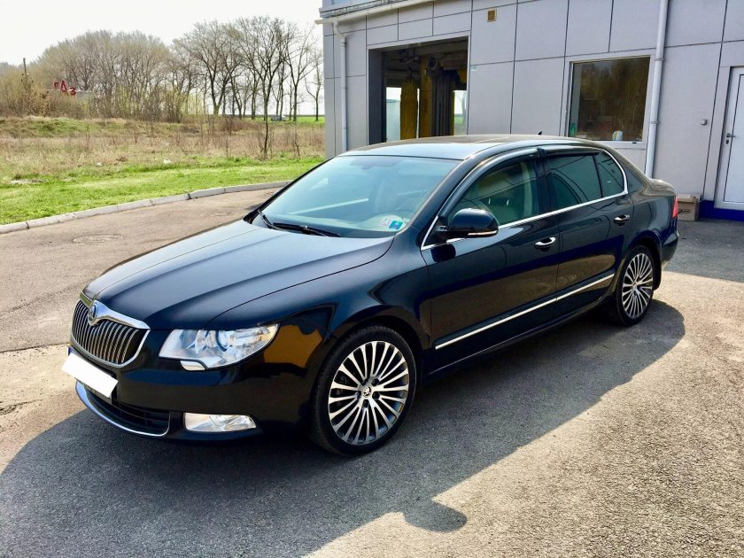 Skoda Superb 2011