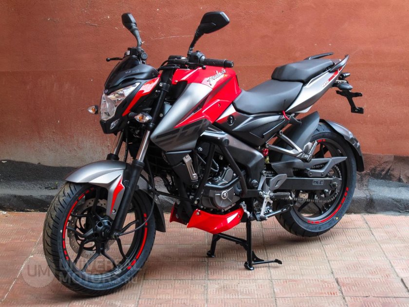 Мотоцикл Bajaj Pulsar 200 NS