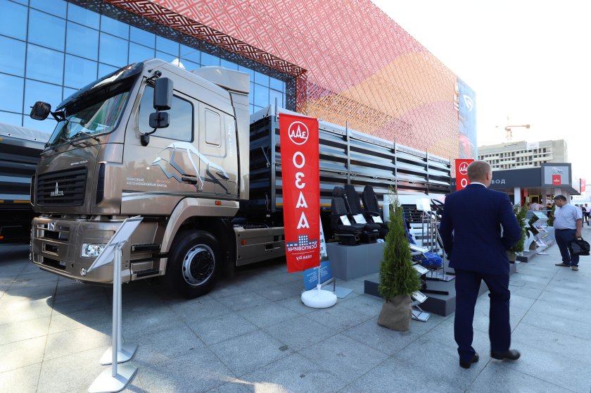 Фургон МАЗ-365022