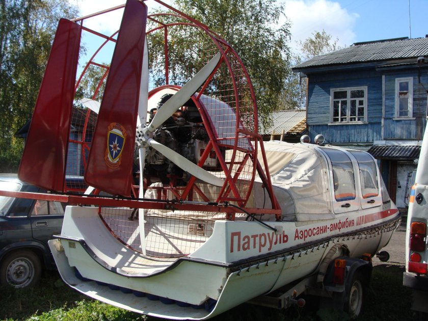 Аэросани амфибия